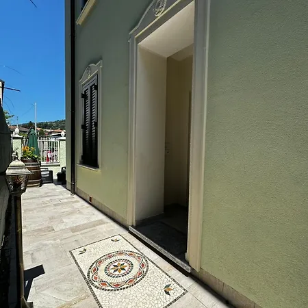 Guest house Patrizia Con Parcheggio Privato Como