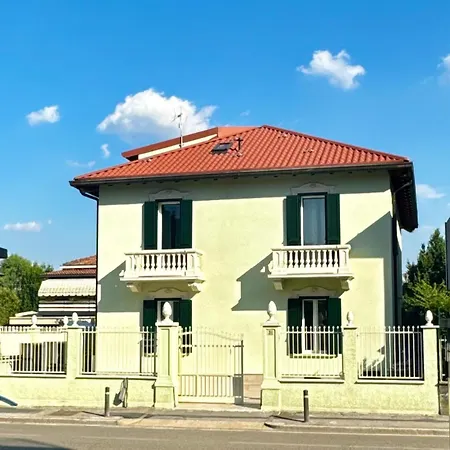 Patrizia Con Parcheggio Privato