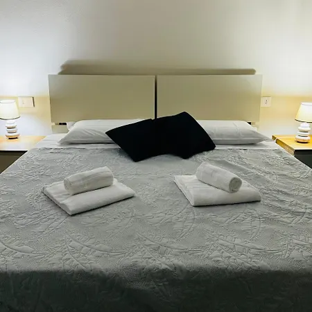 Guest house Patrizia Con Parcheggio Privato Como