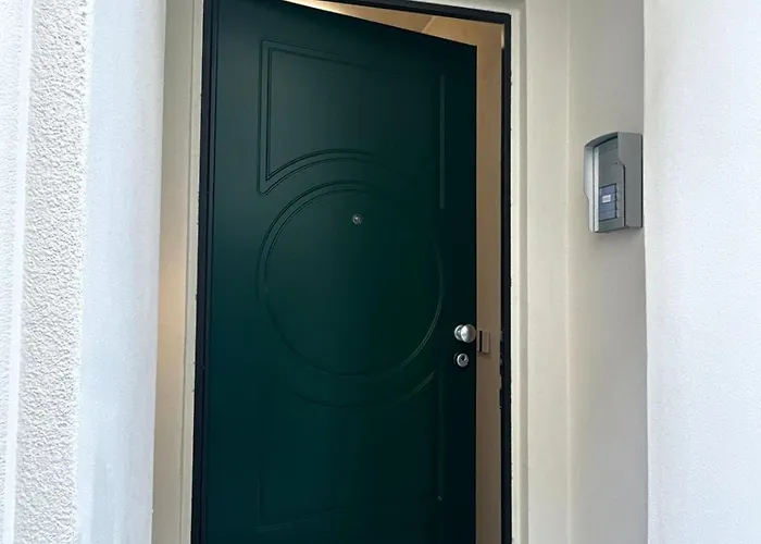 Πανσιόν Patrizia Con Parcheggio Privato 3*