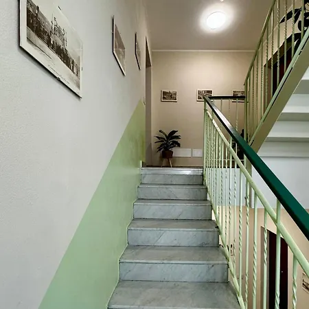 Patrizia Con Parcheggio Privato ゲストハウス 3*