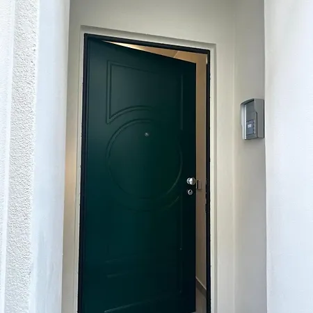 ゲストハウス Patrizia Con Parcheggio Privato 3*