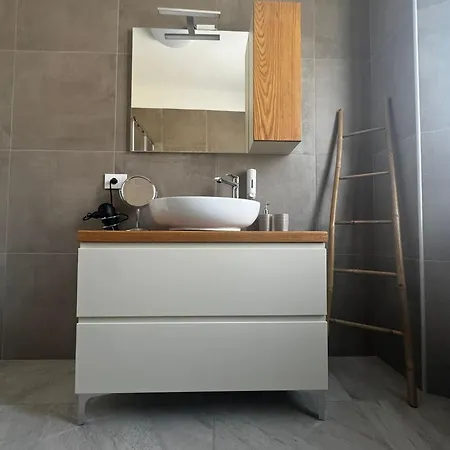 ゲストハウス Patrizia Con Parcheggio Privato 3*