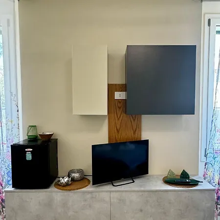 ゲストハウス Patrizia Con Parcheggio Privato 3*