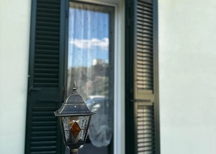 Patrizia Con Parcheggio Privato Konukevi Como