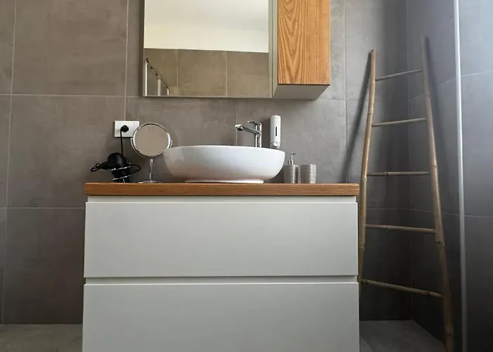 Konukevi Patrizia Con Parcheggio Privato 4*