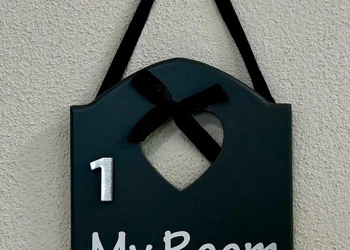 Patrizia Con Parcheggio Privato Konukevi Como