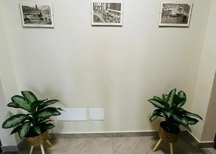 Patrizia Con Parcheggio Privato Комо