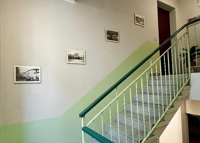 Patrizia Con Parcheggio Privato 4* Комо